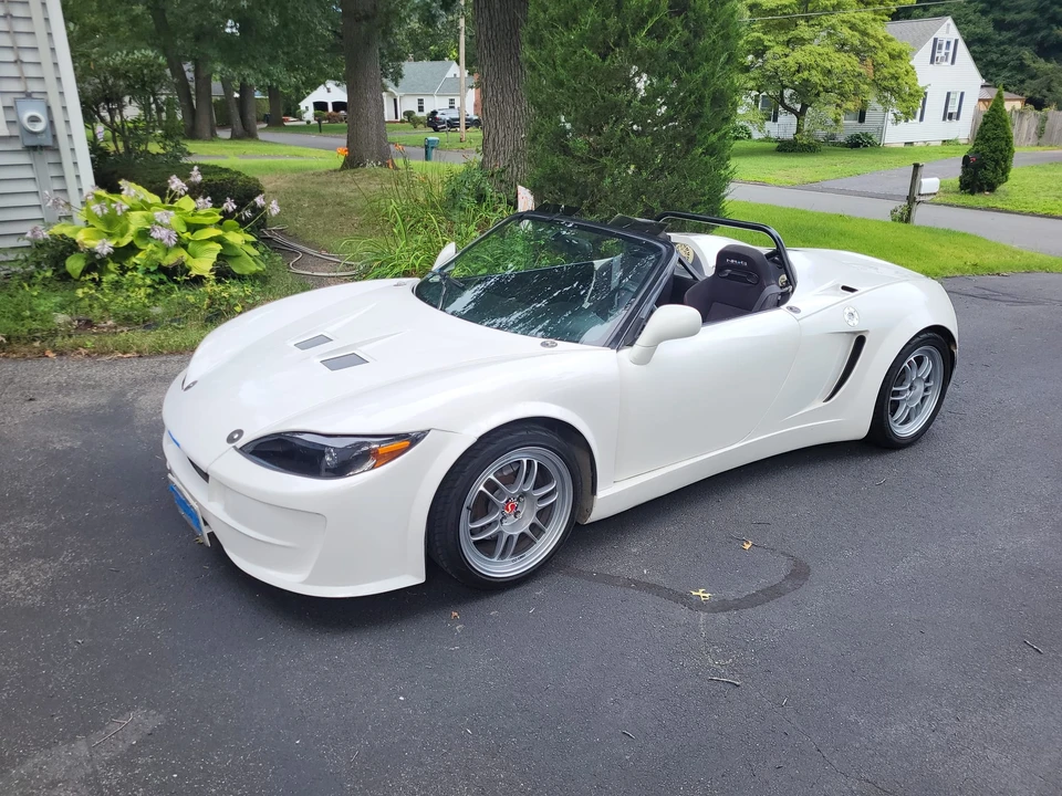 Factory Five 818 - Image 5 of 31