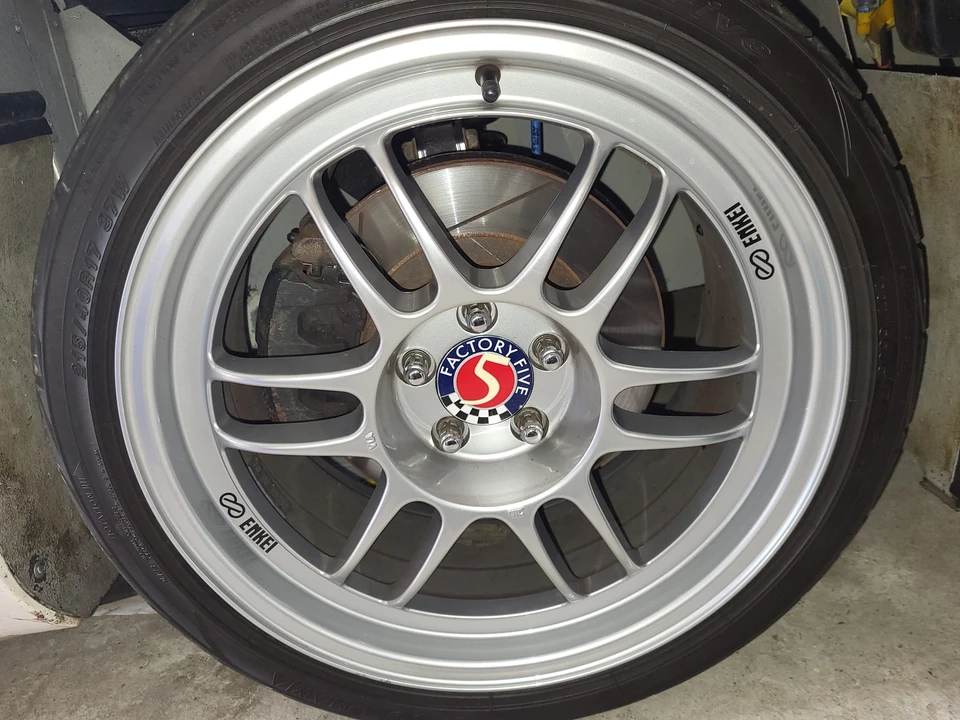 Factory Five 818 - Image 29 of 31
