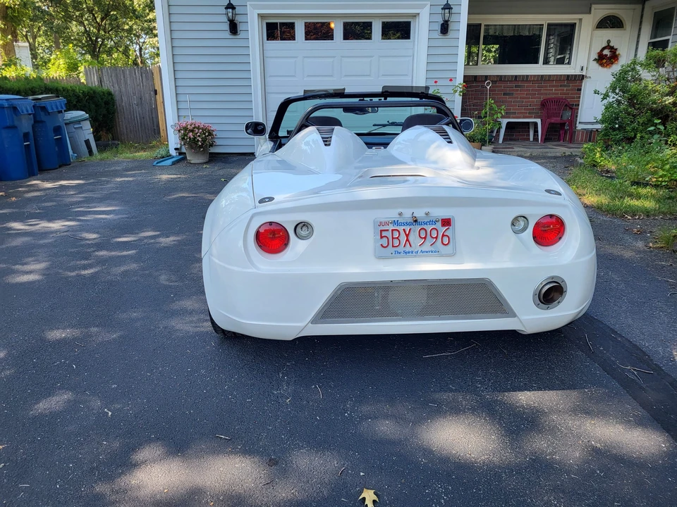 Factory Five 818 - Image 8 of 31