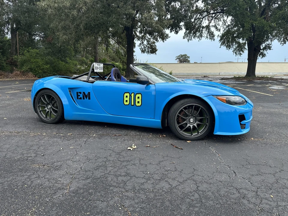 Factory Five 818 - Image 7 of 31