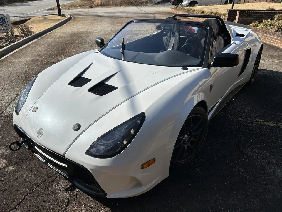 Factory Five 818 - Image 8 of 31