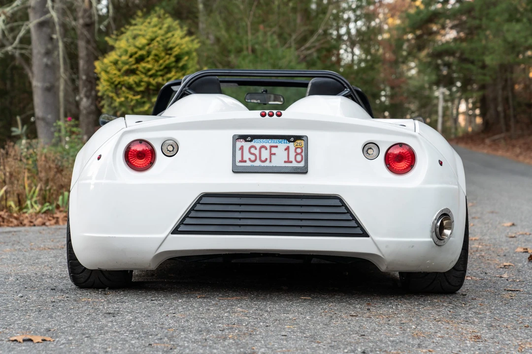 Factory Five 818 - Image 6 of 31