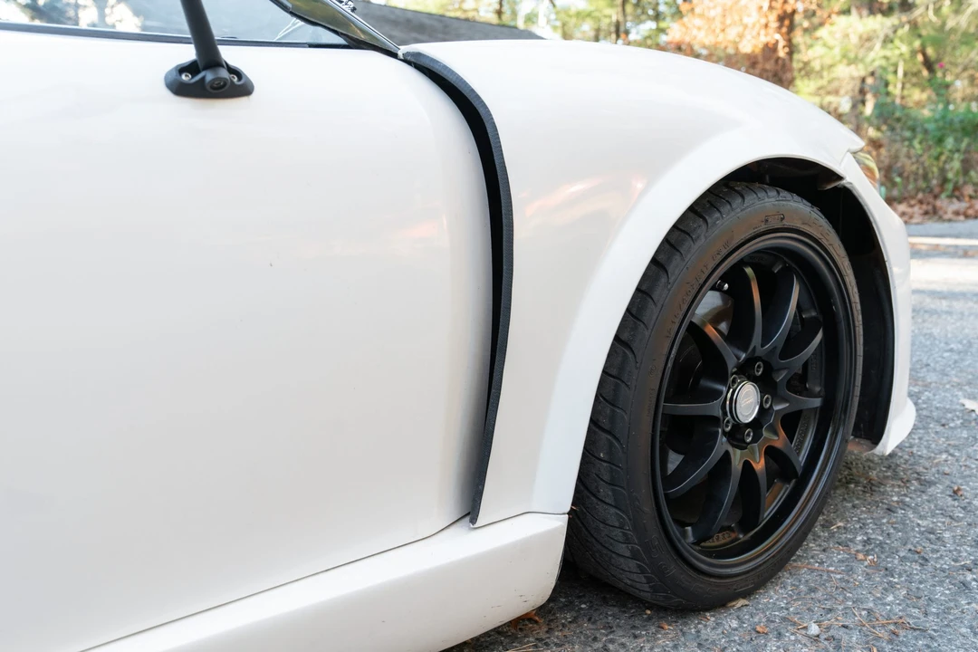 Factory Five 818 - Image 28 of 31