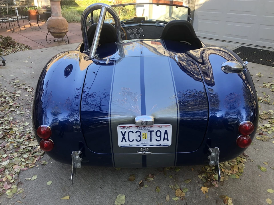 Shelby Cobra Replica - Image 14 of 31