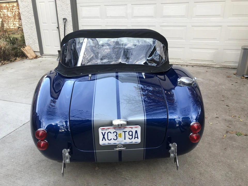 Shelby Cobra Replica - Image 17 of 31