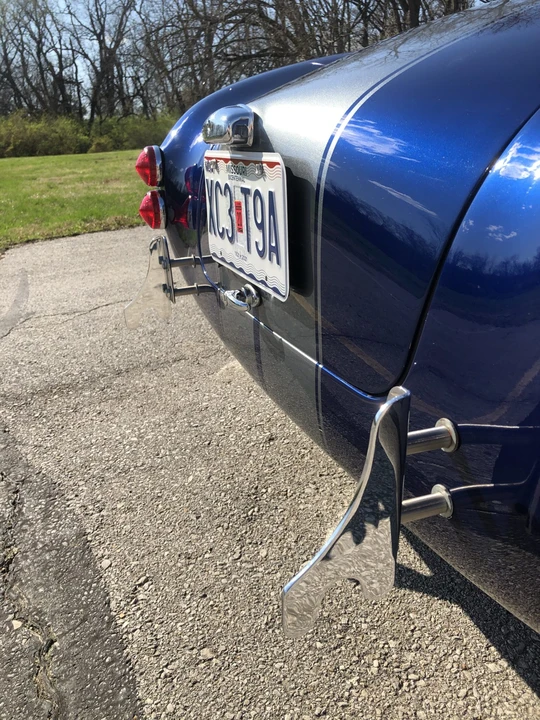 Shelby Cobra Replica - Image 27 of 31