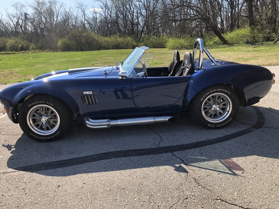Shelby Cobra Replica - Image 3 of 31