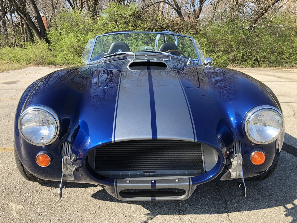 Shelby Cobra Replica - Image 9 of 31