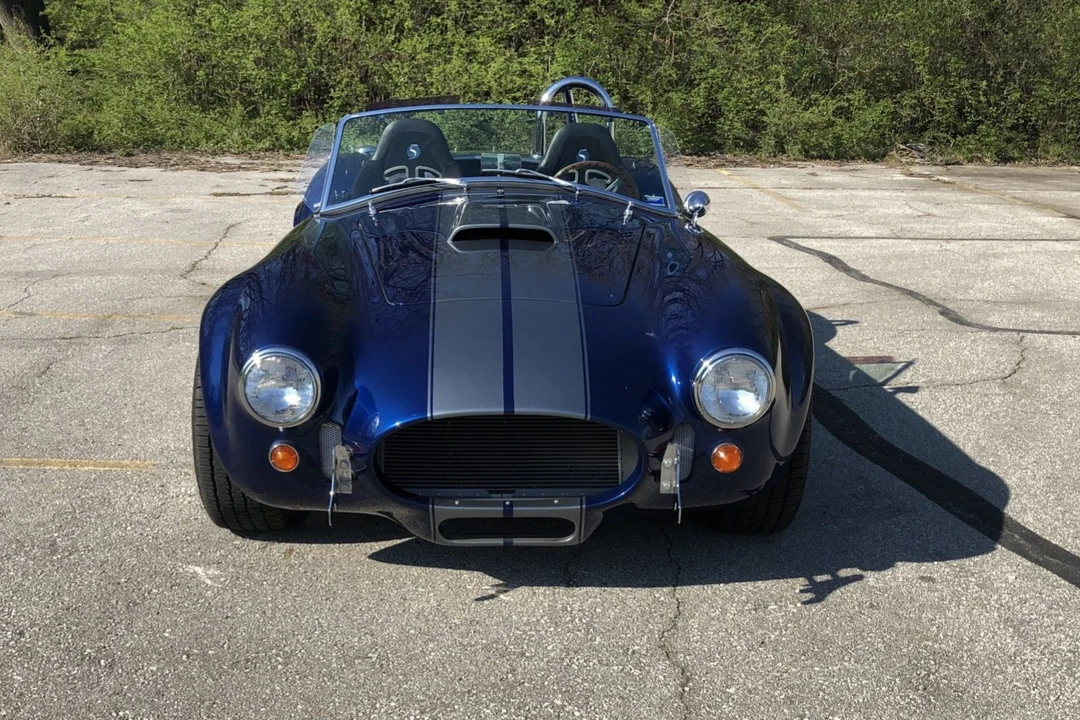 Shelby Cobra Replica - Image 10 of 31
