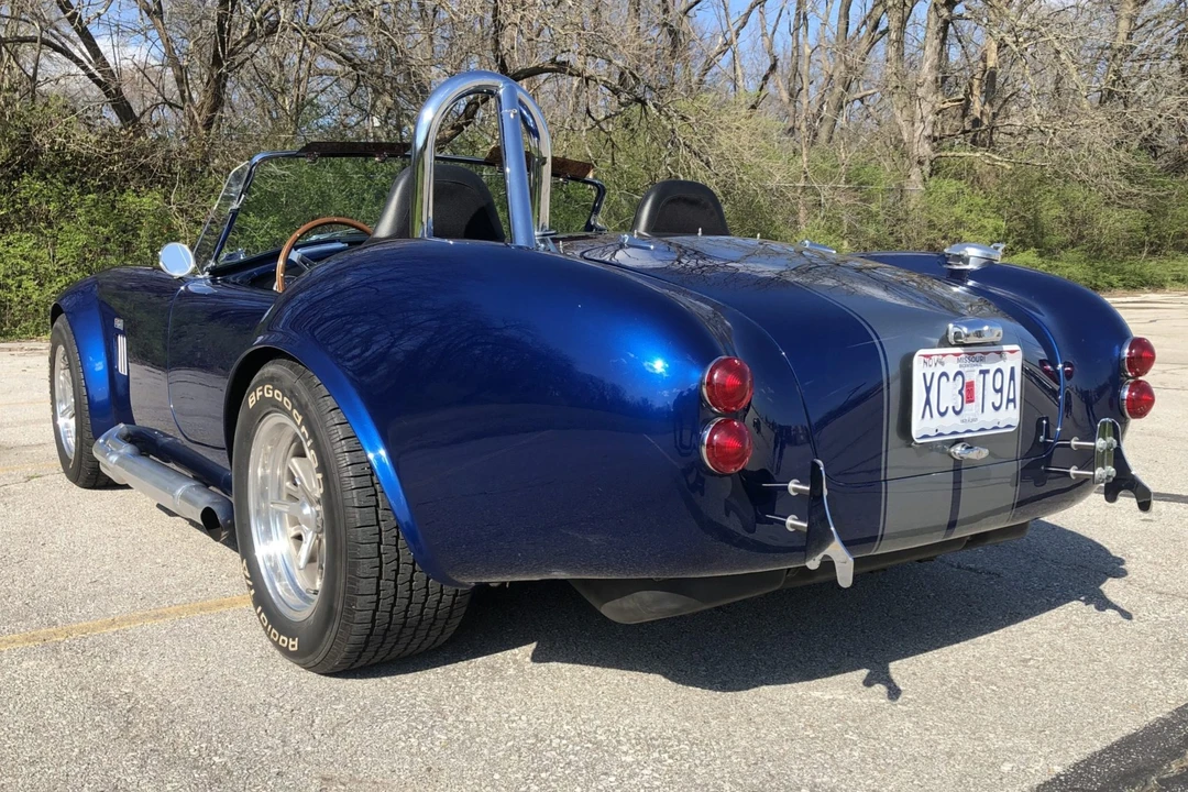 Shelby Cobra Replica - Image 20 of 31