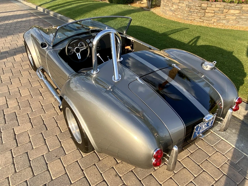 Shelby Cobra Replica - Image 7 of 31