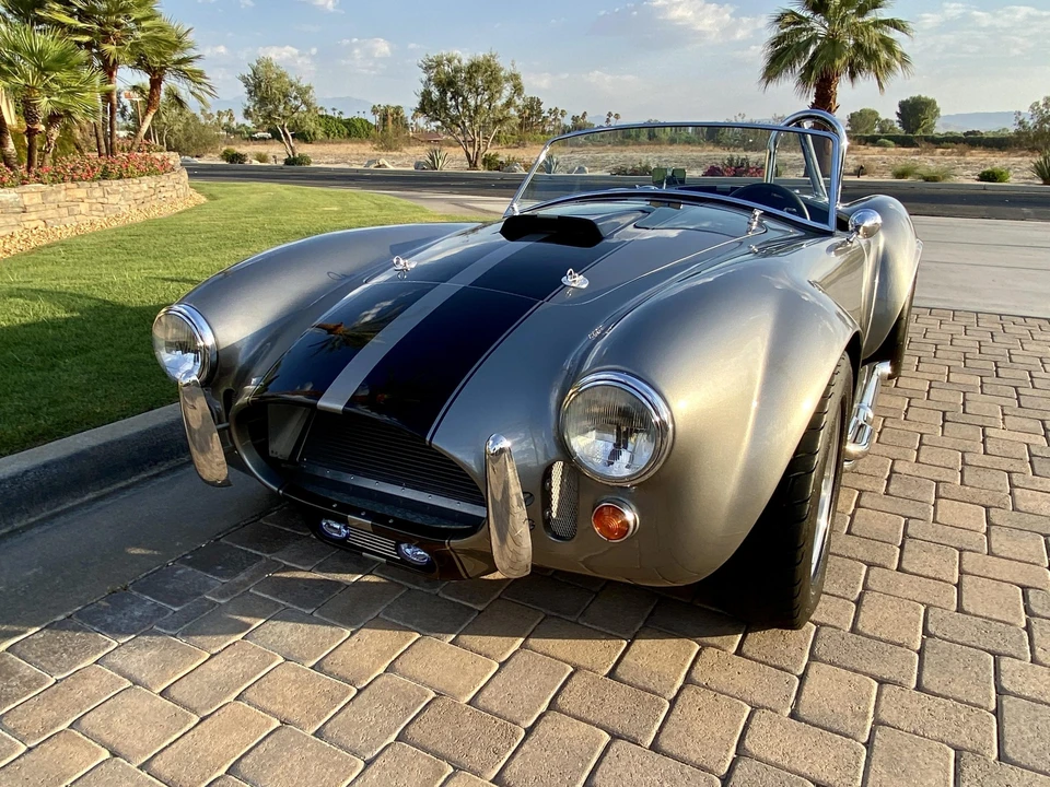 Shelby Cobra Replica - Image 2 of 31