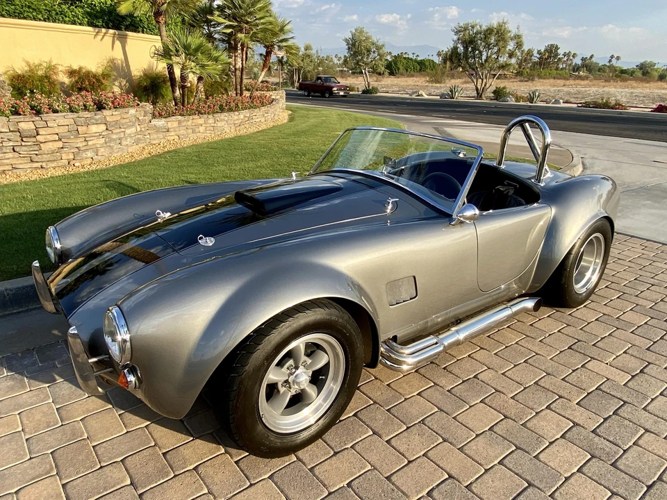 Shelby Cobra Replica - Image 4 of 31