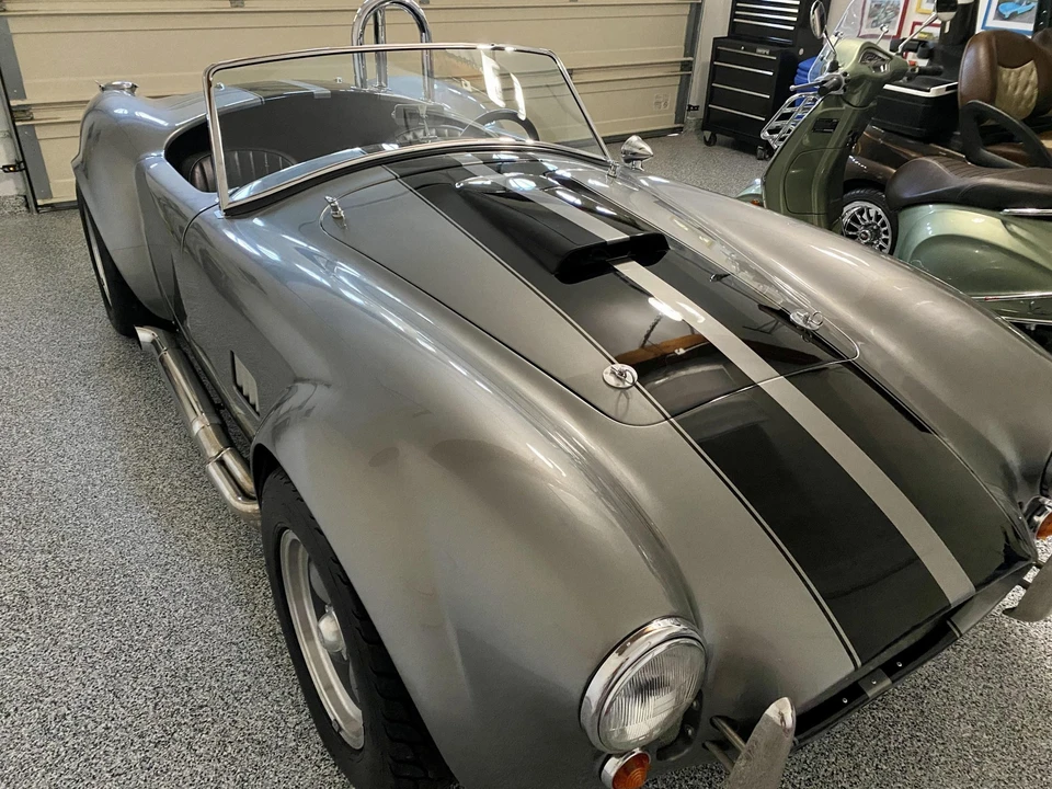 Shelby Cobra Replica - Image 23 of 31