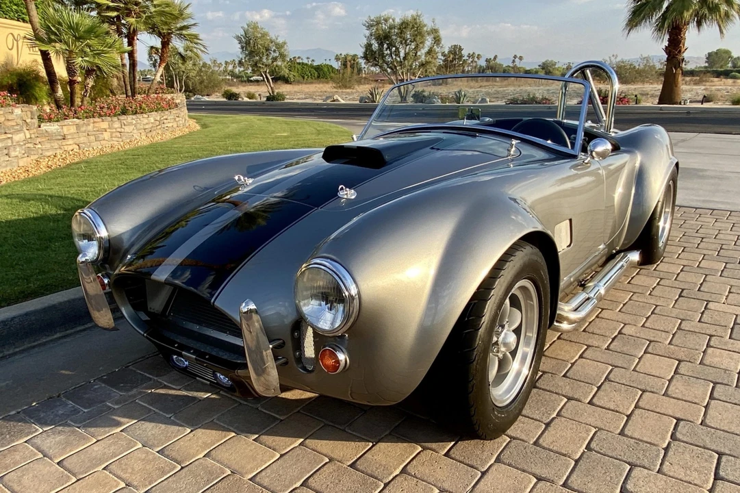 Shelby Cobra Replica - Image 1 of 31