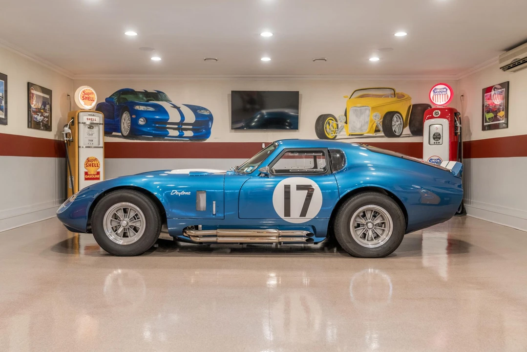 Shelby Daytona Replica - Image 5 of 31