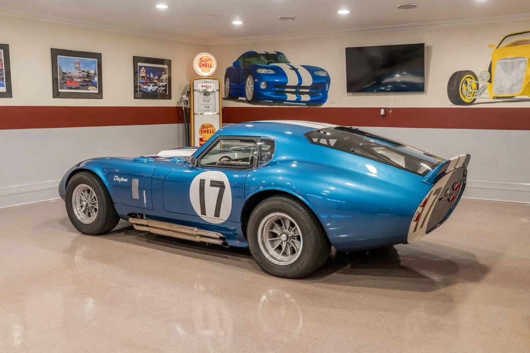 Shelby Daytona Replica - Image 6 of 31