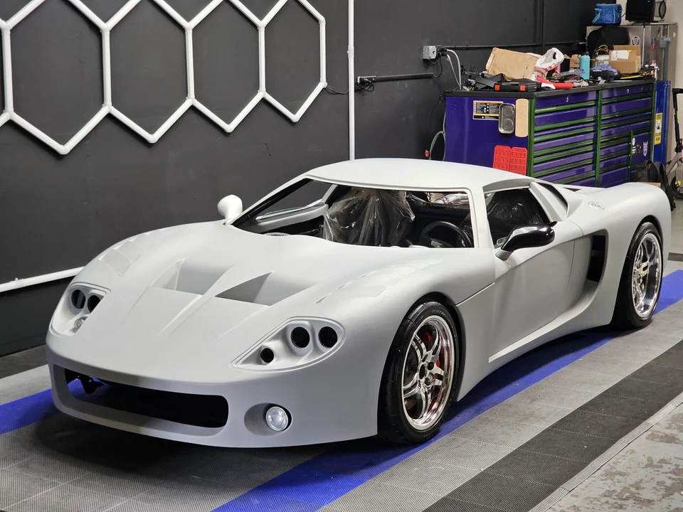Factory Five GTM - Image 3 of 31
