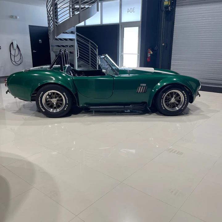 Shelby Cobra Replica - Image 4 of 31
