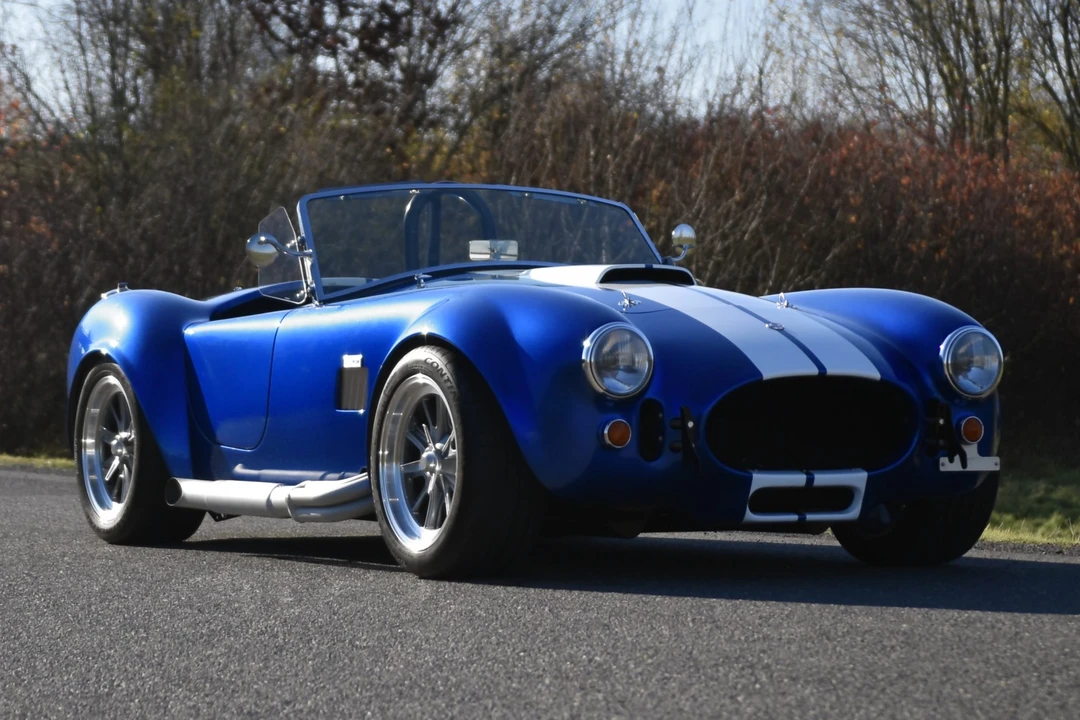 Shelby Cobra Replica - Image 7 of 31