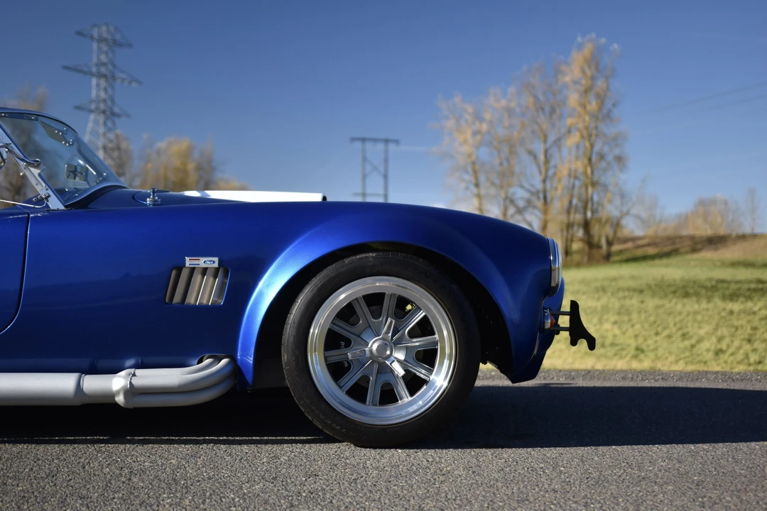 Shelby Cobra Replica - Image 26 of 31