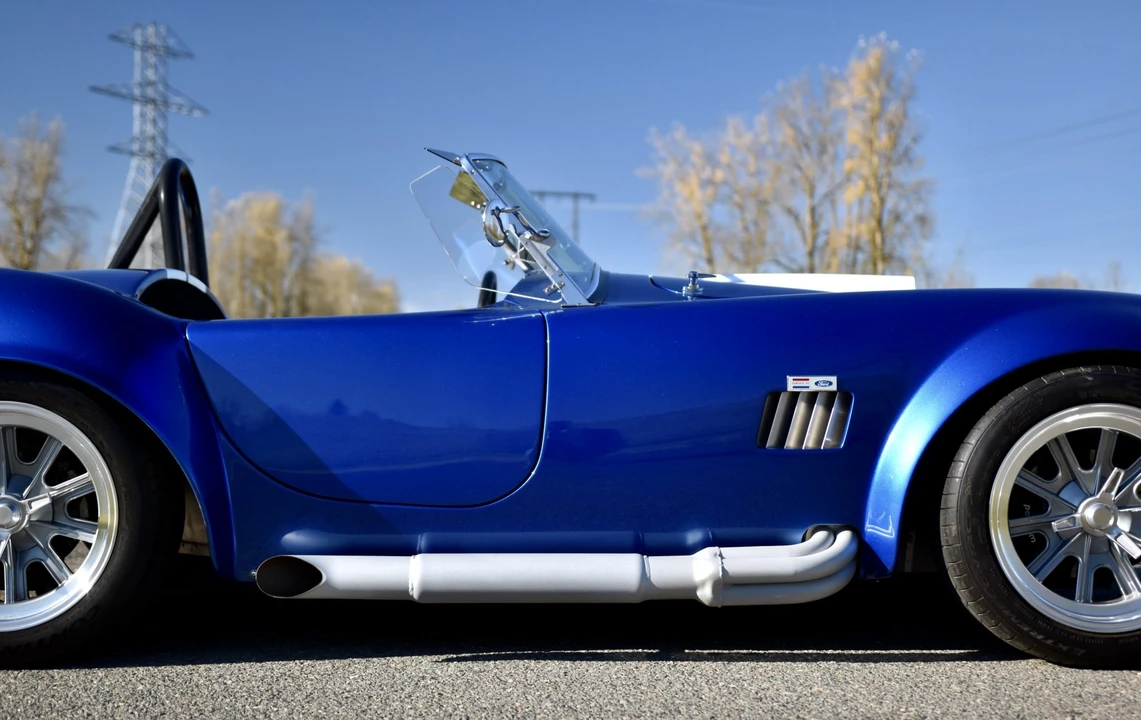 Shelby Cobra Replica - Image 25 of 31