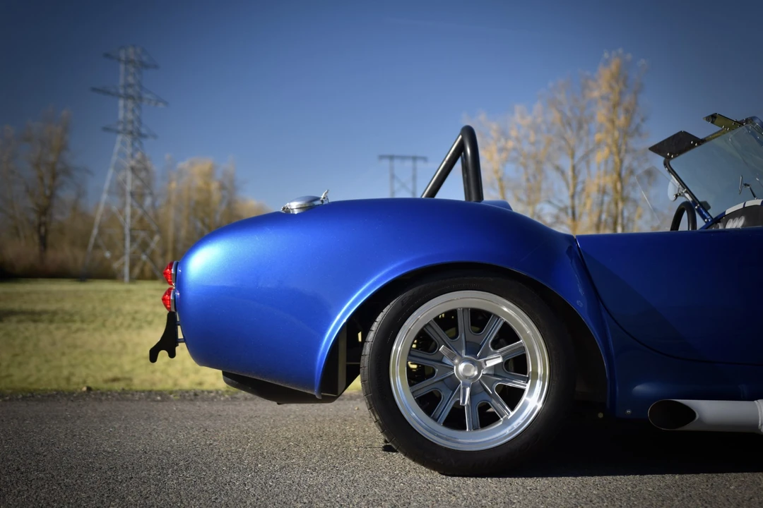 Shelby Cobra Replica - Image 24 of 31