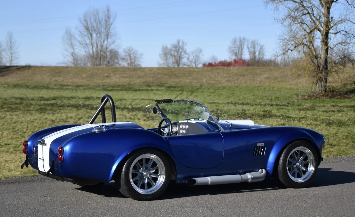Shelby Cobra Replica - Image 12 of 31
