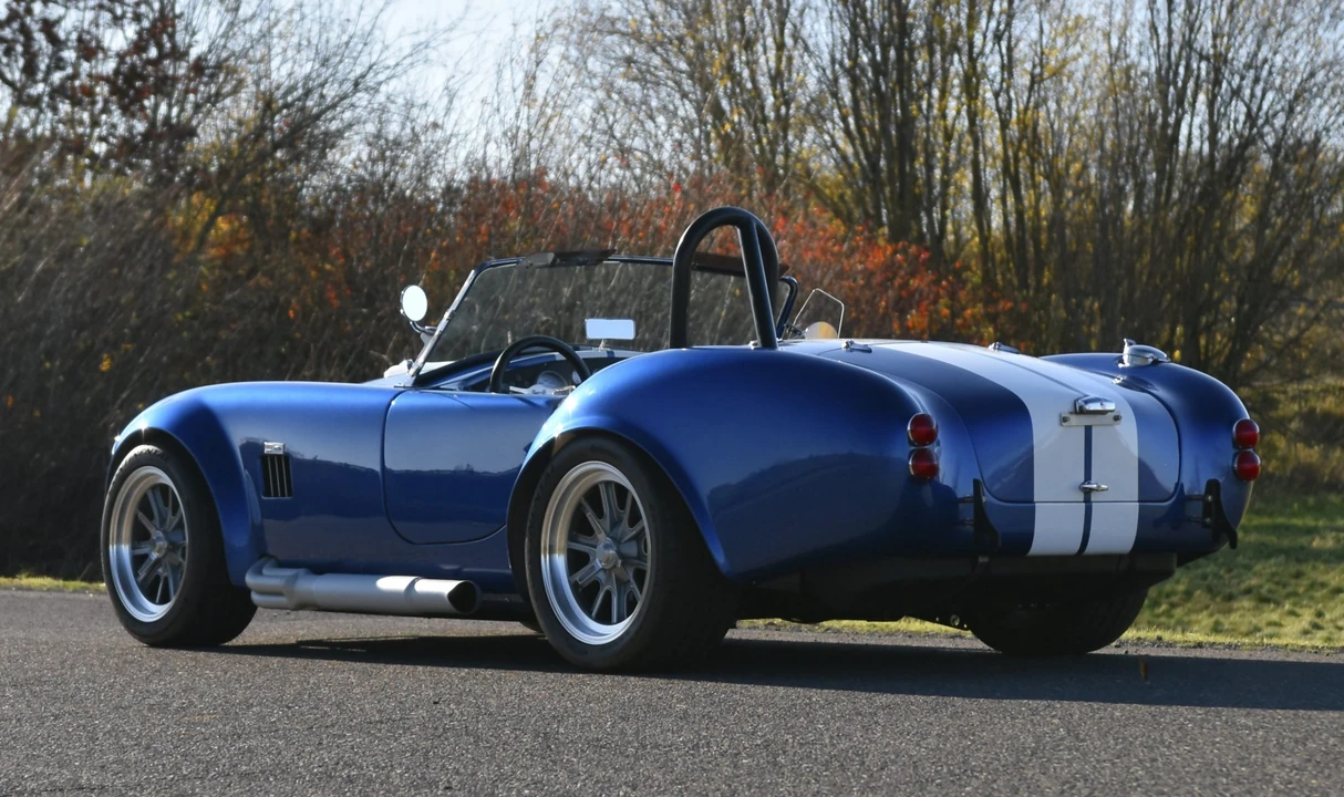 Shelby Cobra Replica - Image 18 of 31