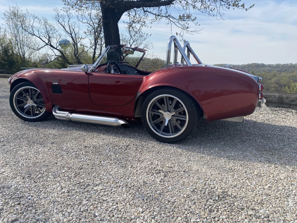 Shelby Cobra Replica - Image 13 of 31