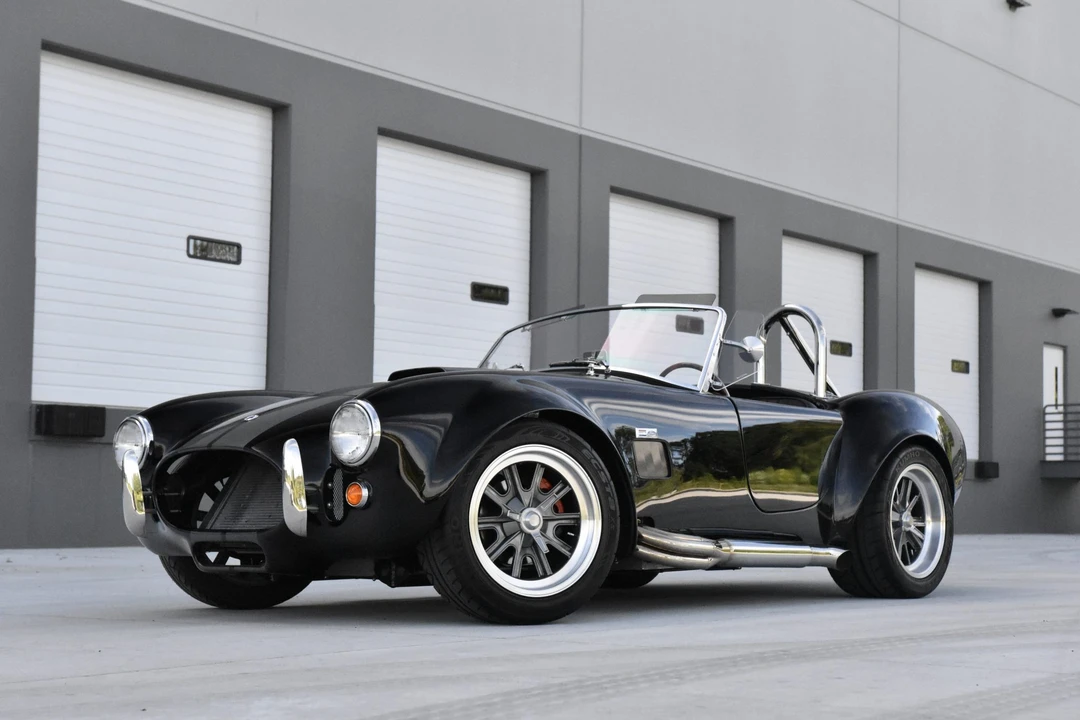 Shelby Cobra Replica - Image 12 of 31