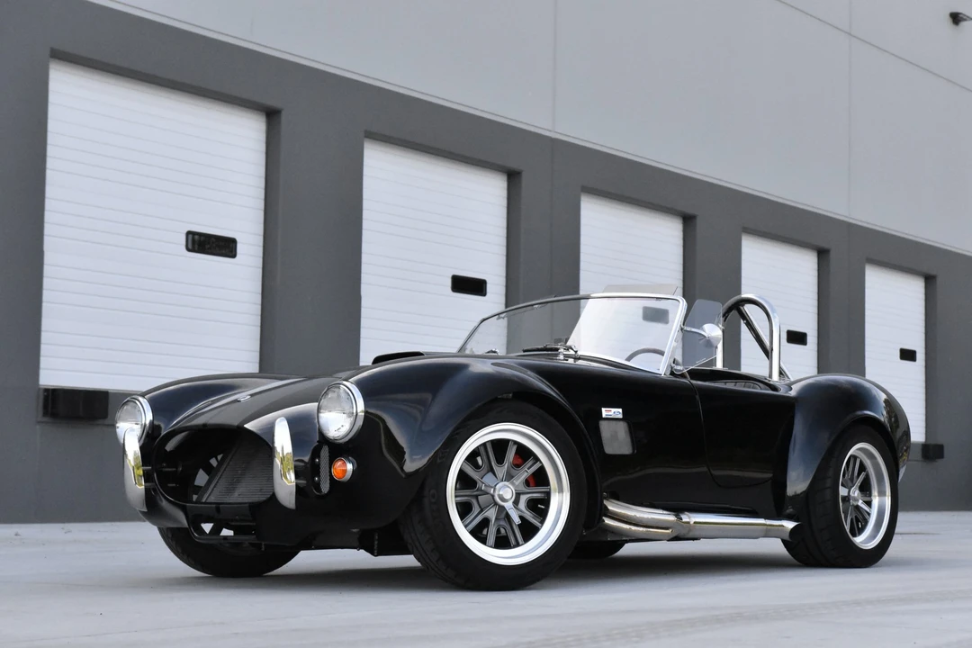 Shelby Cobra Replica - Image 13 of 31