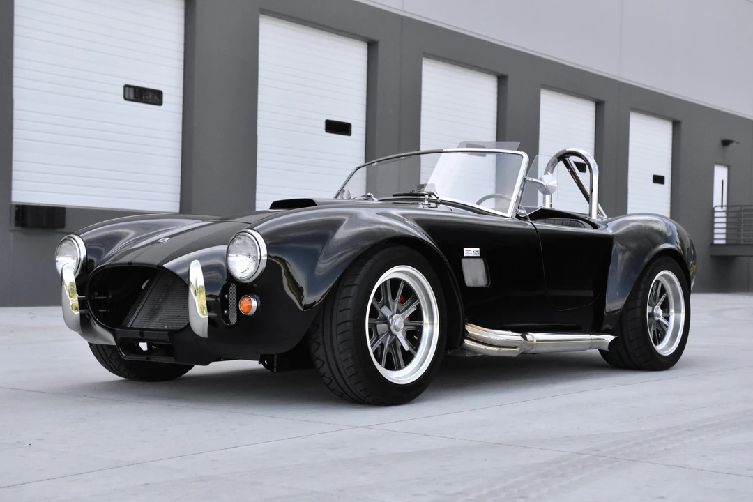 Shelby Cobra Replica - Image 10 of 31