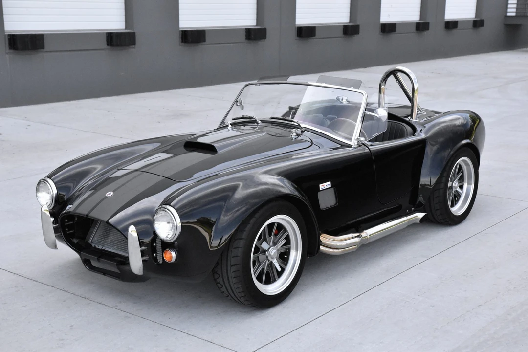 Shelby Cobra Replica - Image 9 of 31