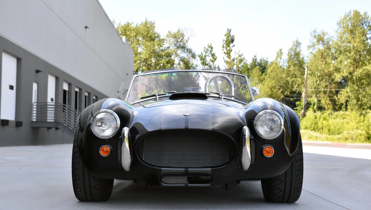 Shelby Cobra Replica - Image 28 of 31