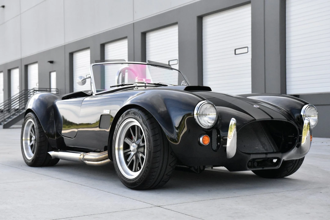 Shelby Cobra Replica - Image 27 of 31