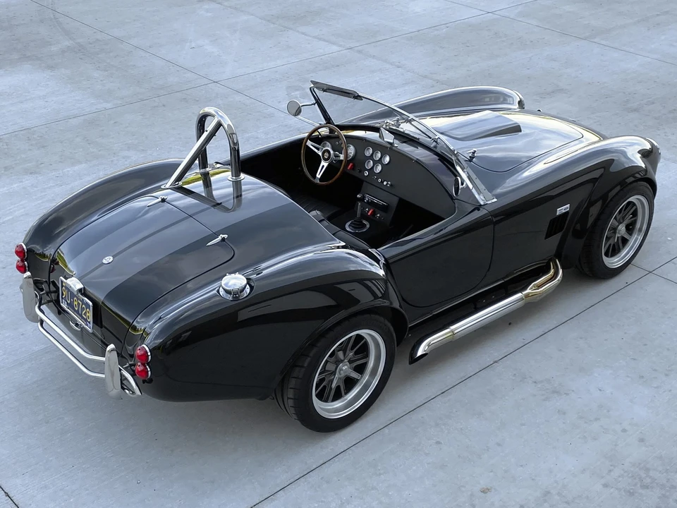 Shelby Cobra Replica - Image 22 of 31
