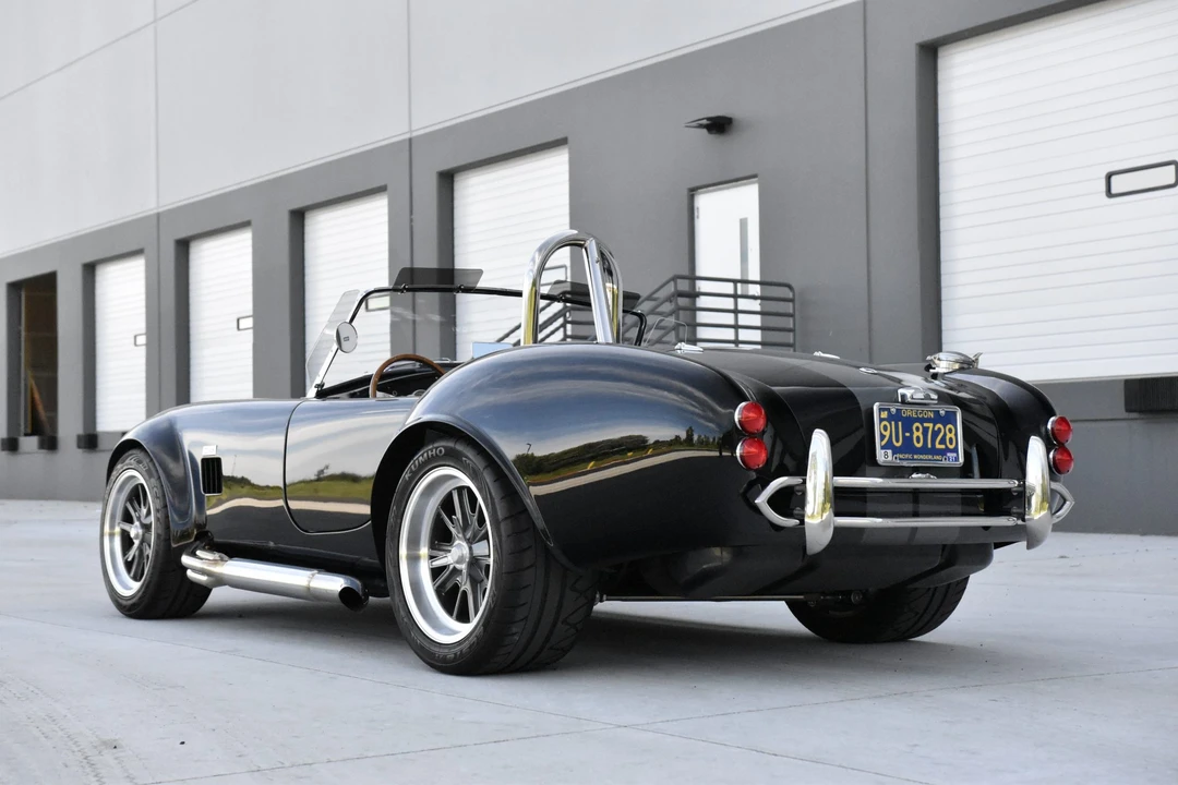 Shelby Cobra Replica - Image 16 of 31