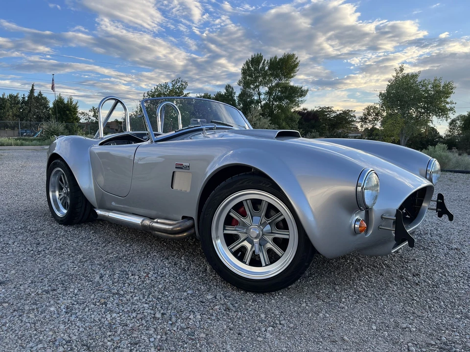 Shelby Cobra Replica - Image 2 of 31