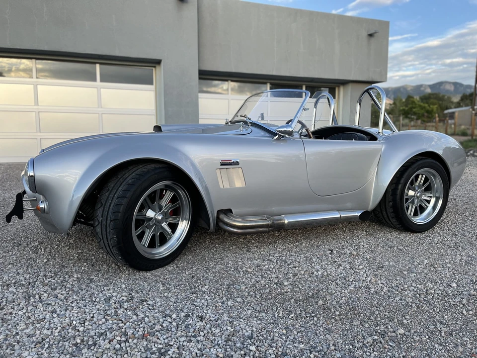 Shelby Cobra Replica - Image 9 of 31