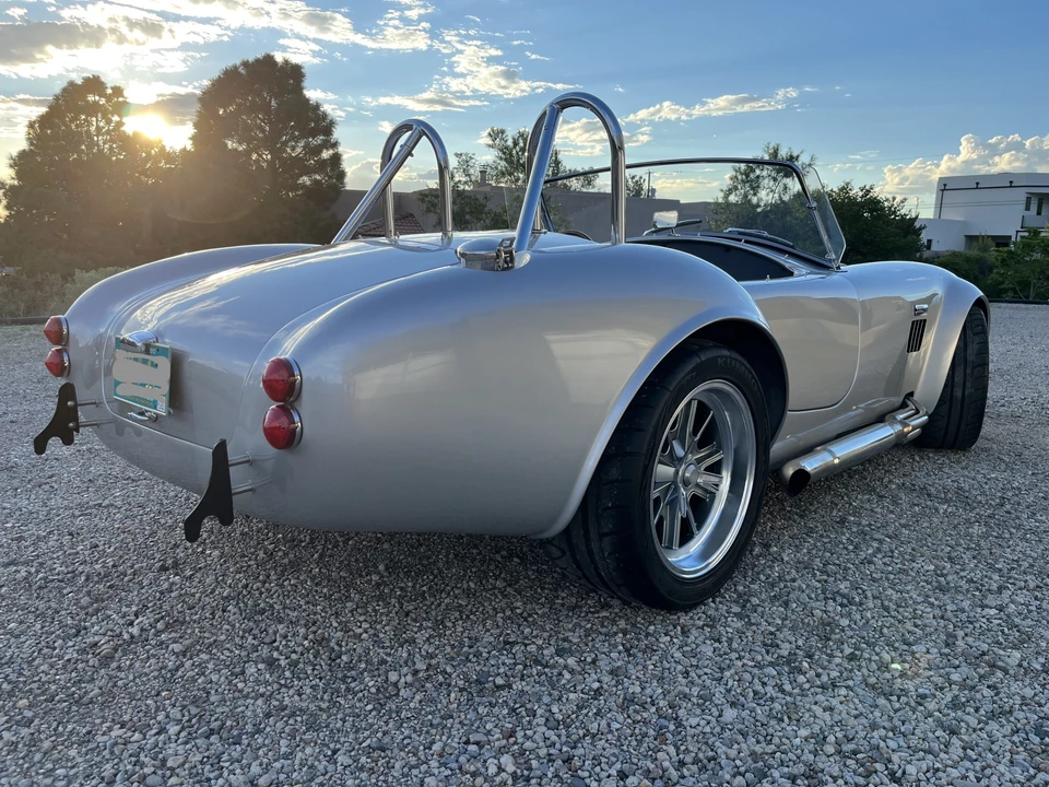 Shelby Cobra Replica - Image 4 of 31