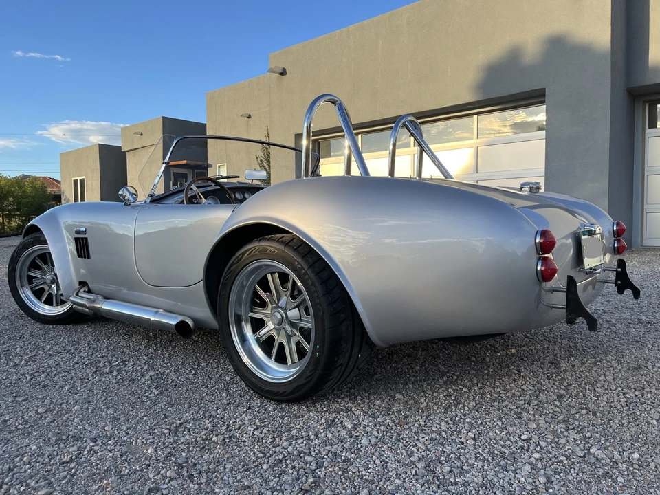 Shelby Cobra Replica - Image 6 of 31