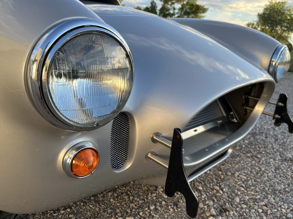 Shelby Cobra Replica - Image 11 of 31