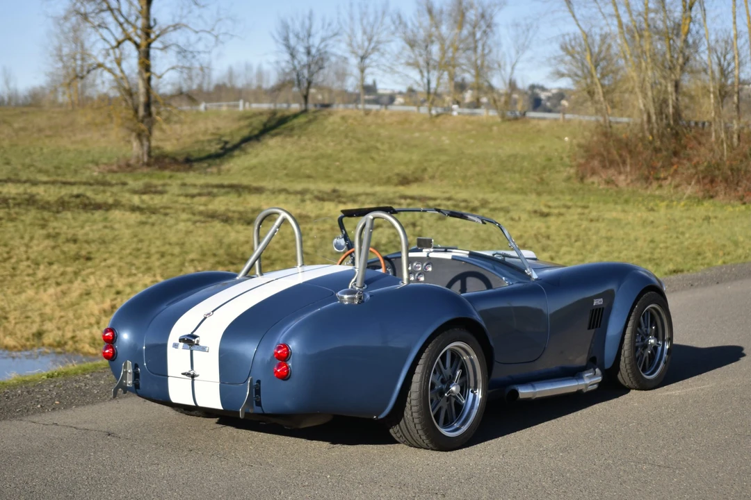 Shelby Cobra Replica - Image 29 of 31