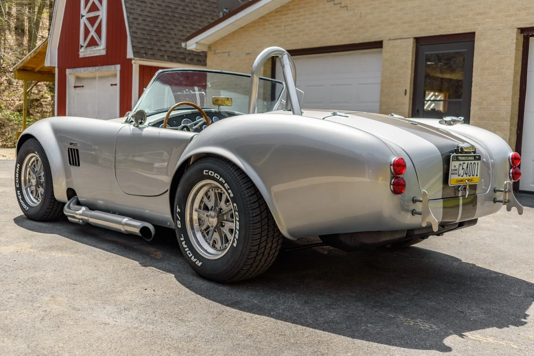 Shelby Cobra Replica - Image 6 of 31