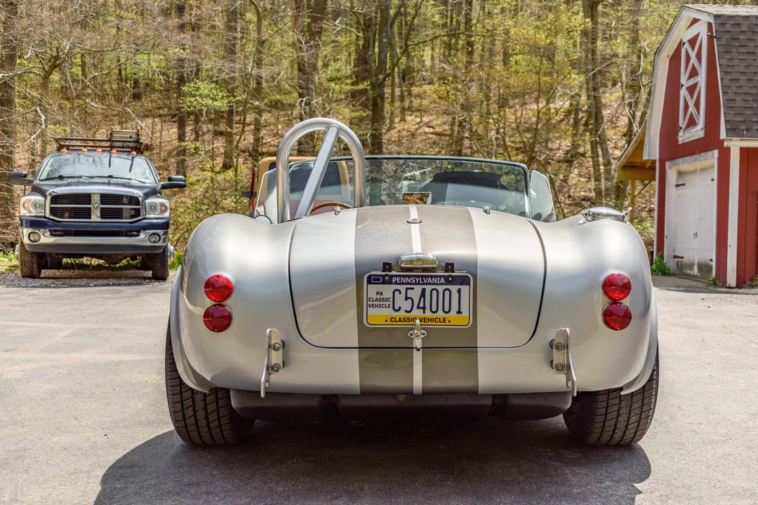 Shelby Cobra Replica - Image 7 of 31