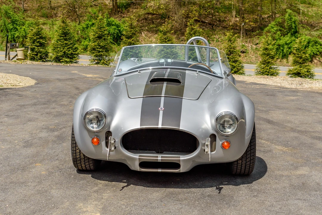 Shelby Cobra Replica - Image 18 of 31