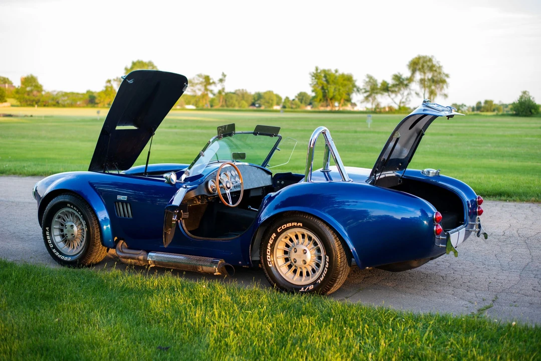 Shelby Cobra Replica - Image 12 of 31