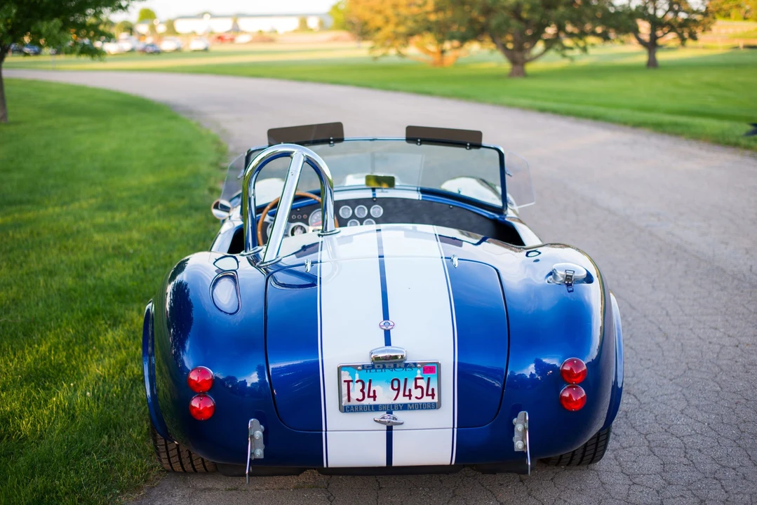 Shelby Cobra Replica - Image 15 of 31