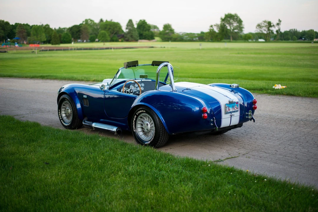 Shelby Cobra Replica - Image 10 of 31